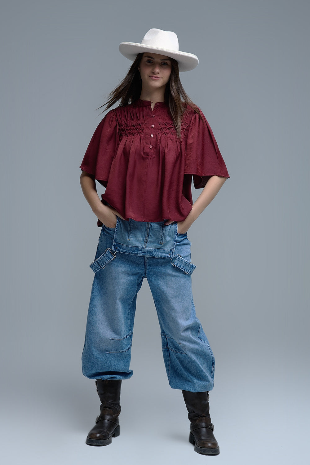 Chemisier décontracté de style bohème couleur vin avec détails brodés