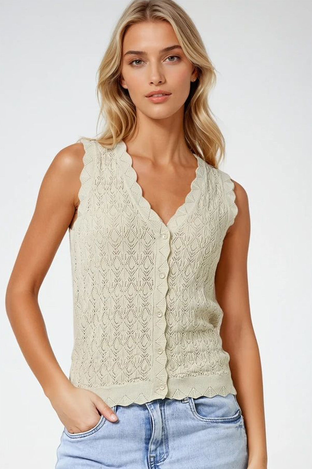 Q2 Gilet Tricoté Pointelle avec Bords Festonnés en Beige