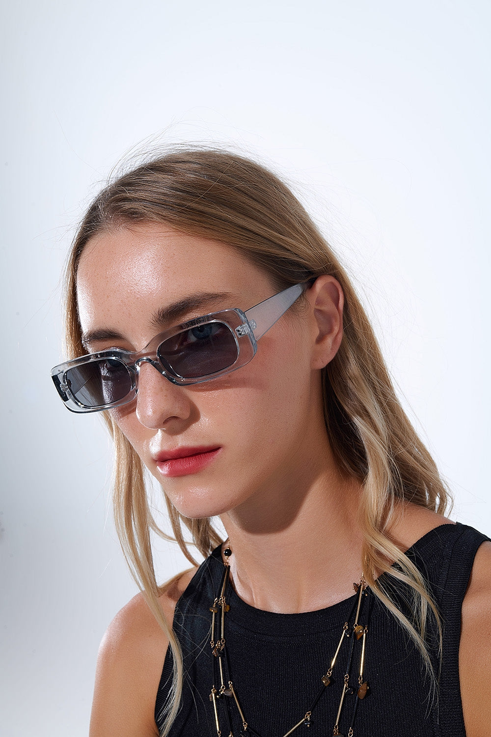 Q2 Lunettes de soleil rectangulaires grises transparentes avec verres fumés foncés