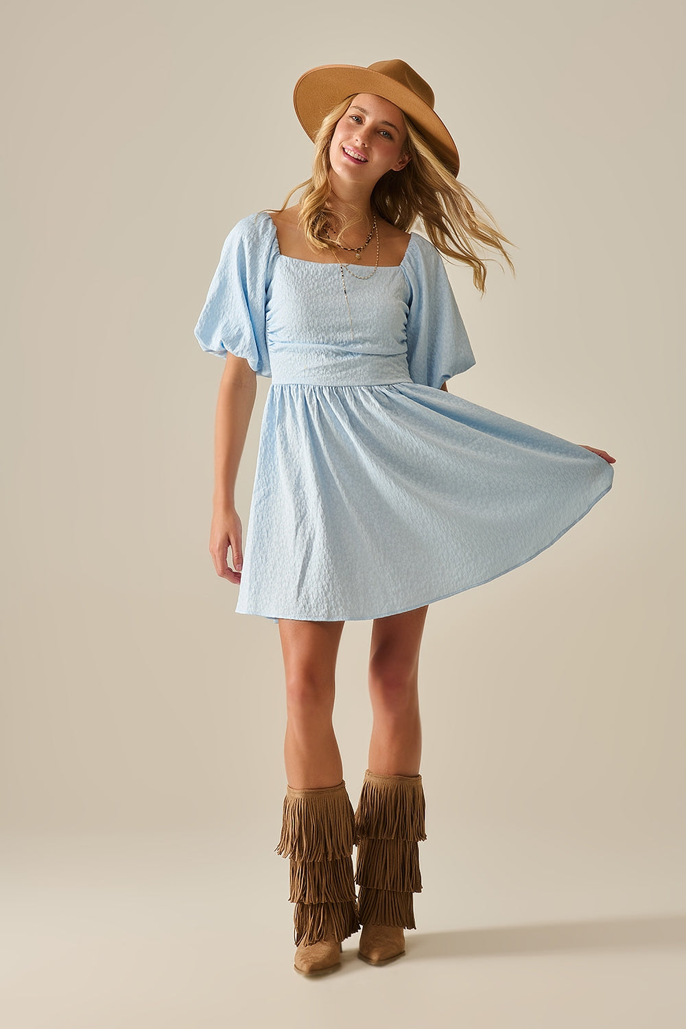 Q2 Mini robe texturée à manches bouffantes en bleu clair