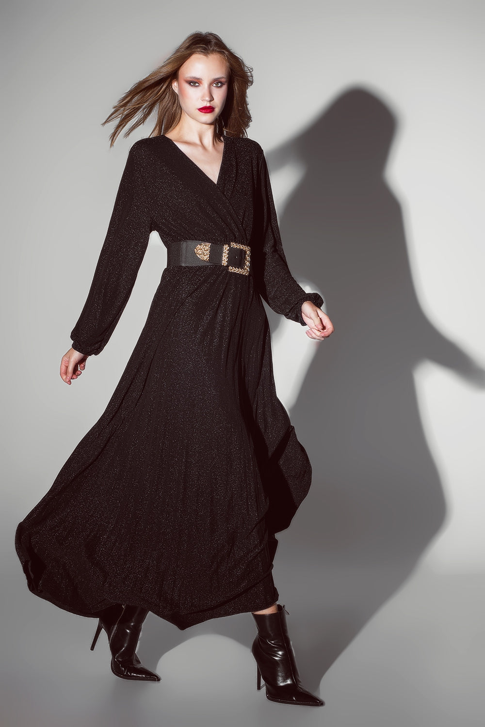 Q2 Robe longue à manches longues avec paillettes en noir